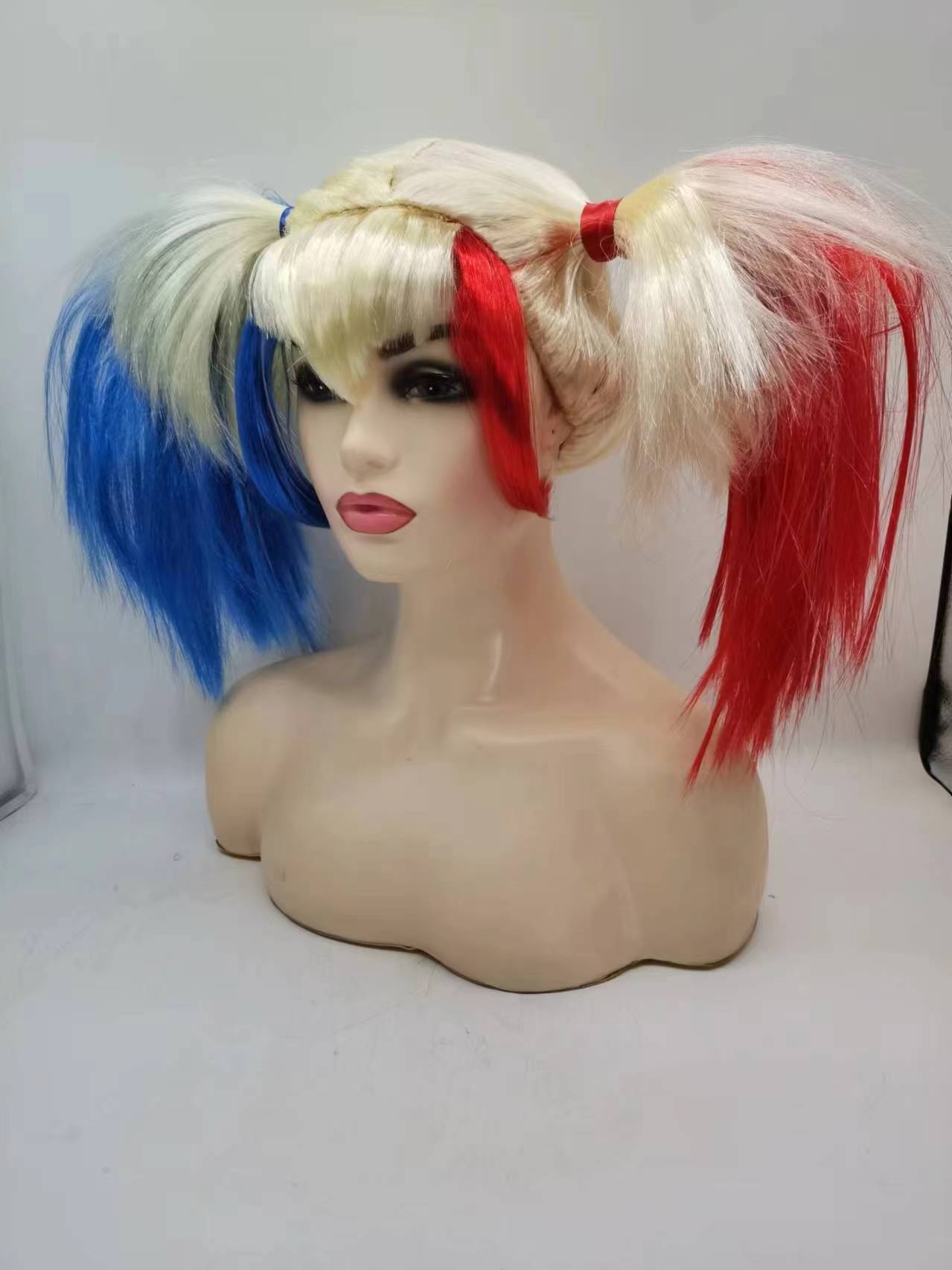 PELCUA CHICA TRAVIESA